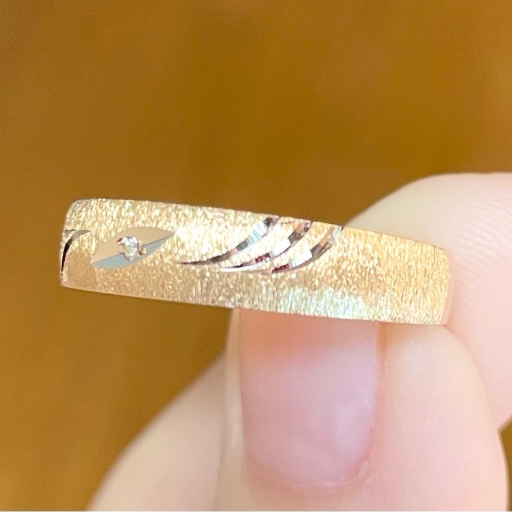 Thick 5mm 10k solid yellow gold diamond accent men’s wedding band matte ring - Picture 6 of 9